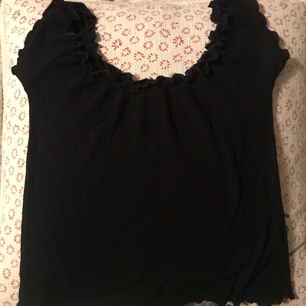 Brandy Melville off the shoulder crop top